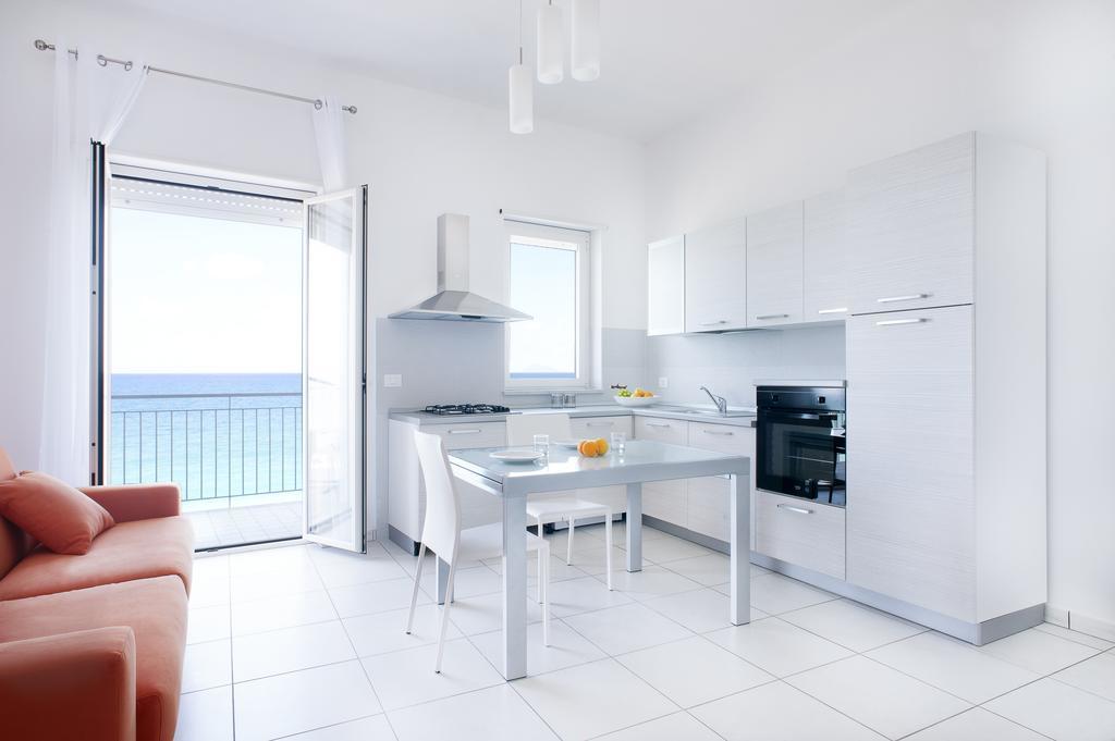 Vuelle Residence Apartments Capo d'Orlando Bilik gambar