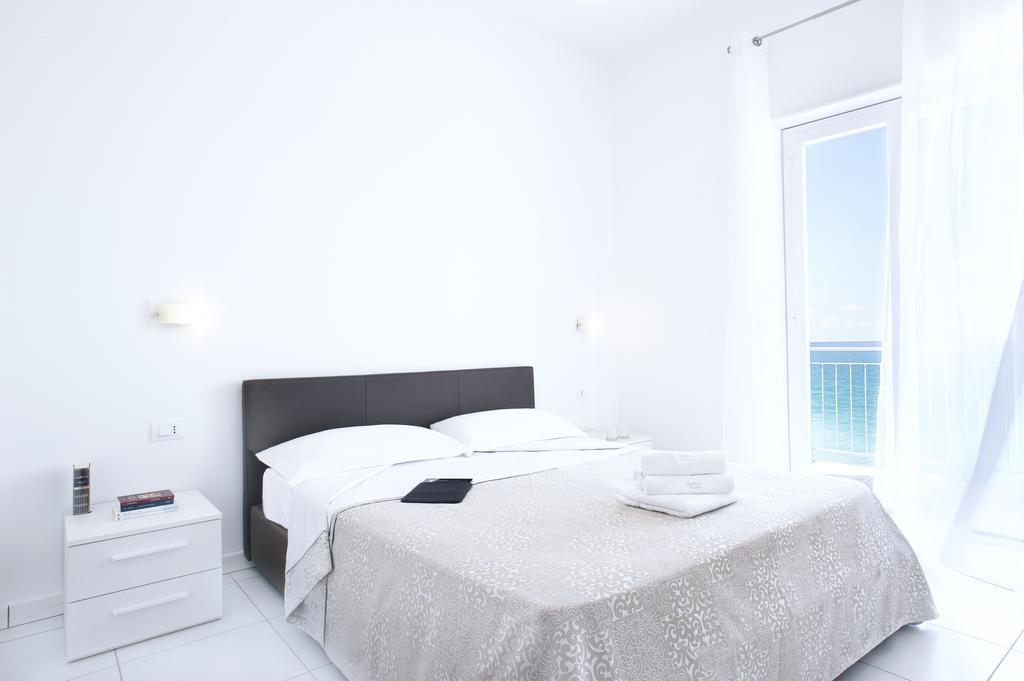 Vuelle Residence Apartments Capo d'Orlando Bilik gambar