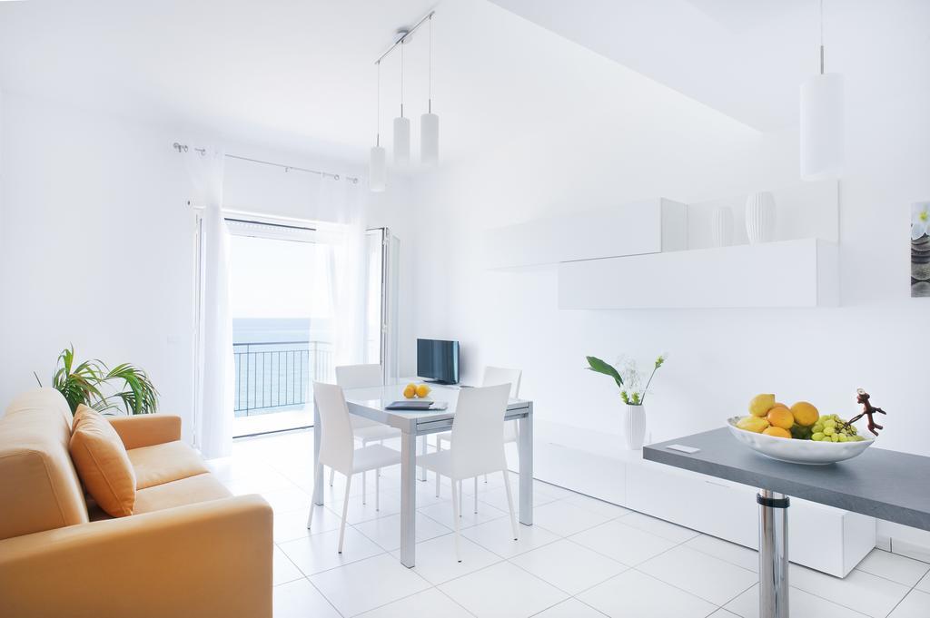 Vuelle Residence Apartments Capo d'Orlando Bilik gambar